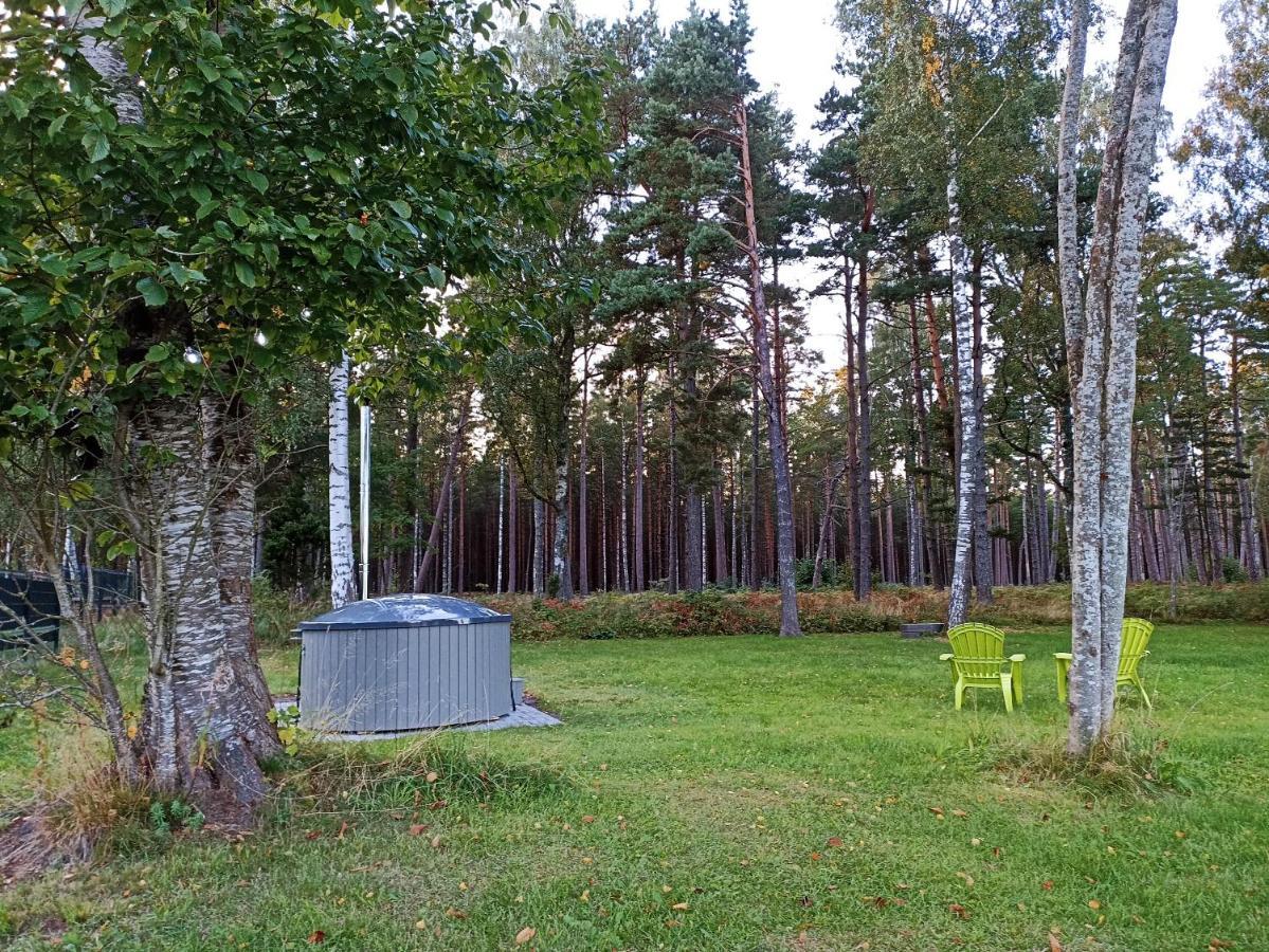 Mezalauki Villa Kolka Eksteriør billede